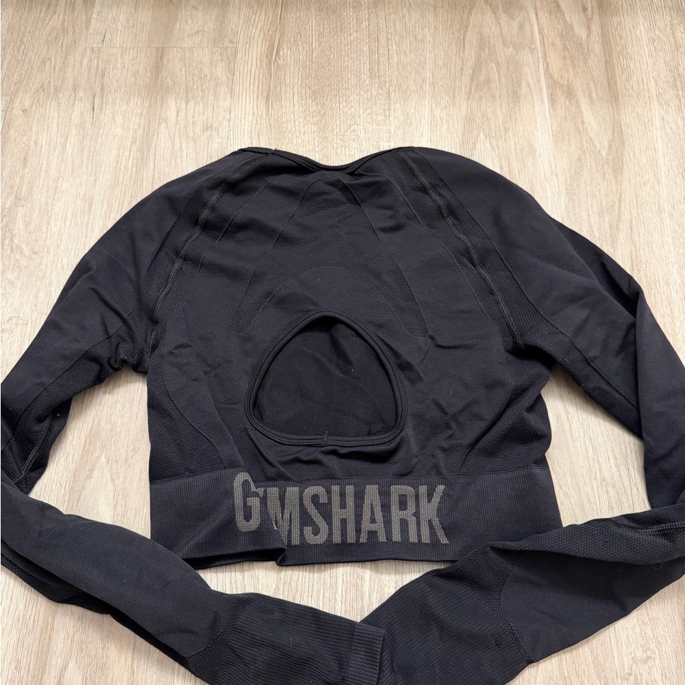 Gymshark Black Long Sleeve Crop Top - Picture 4 of 4